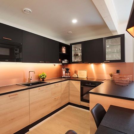 Apartment Tuomenkartano B1 Iso Huoneisto Saunalla Kalajoki Bagian luar foto