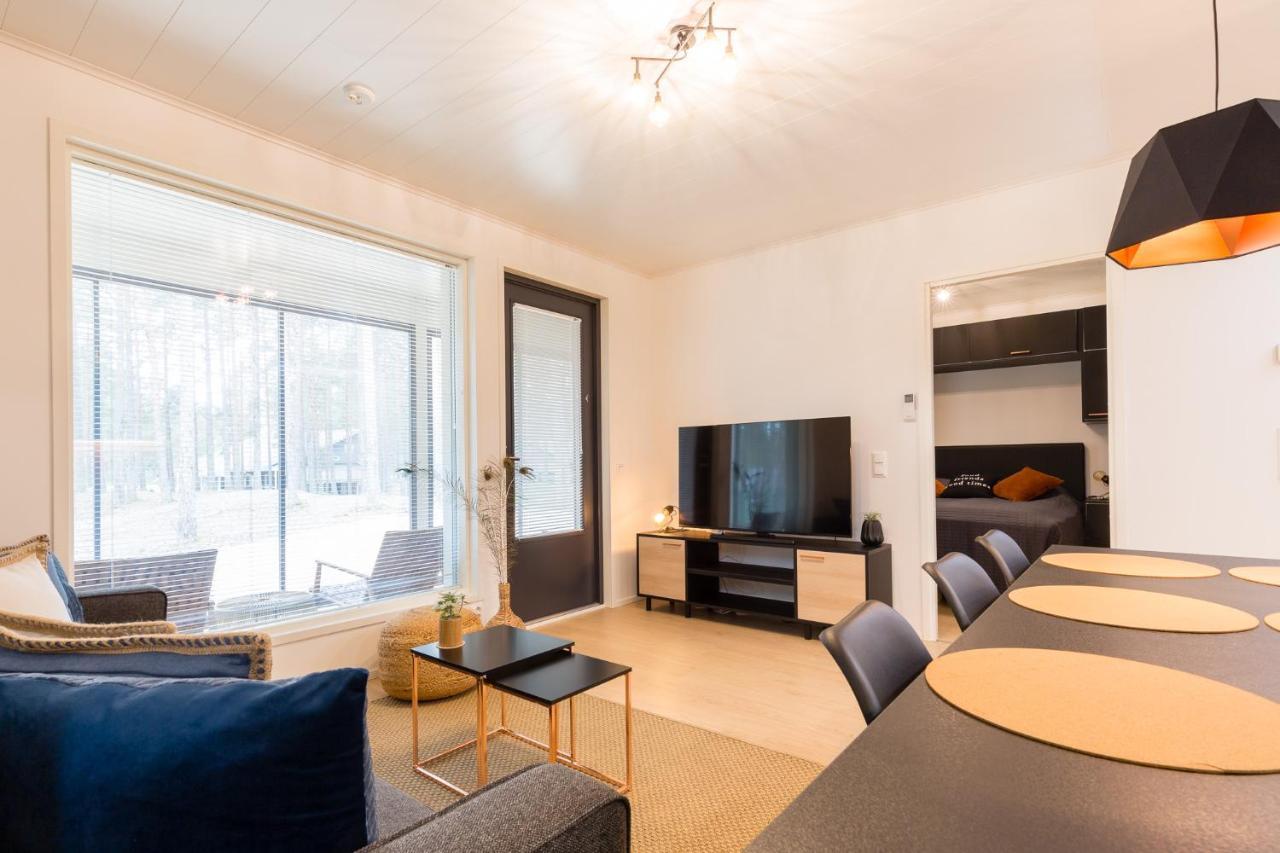Apartment Tuomenkartano B1 Iso Huoneisto Saunalla Kalajoki Bagian luar foto