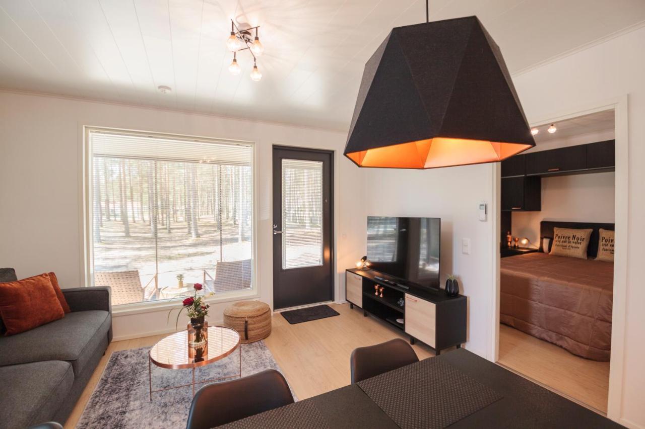 Apartment Tuomenkartano B1 Iso Huoneisto Saunalla Kalajoki Bagian luar foto